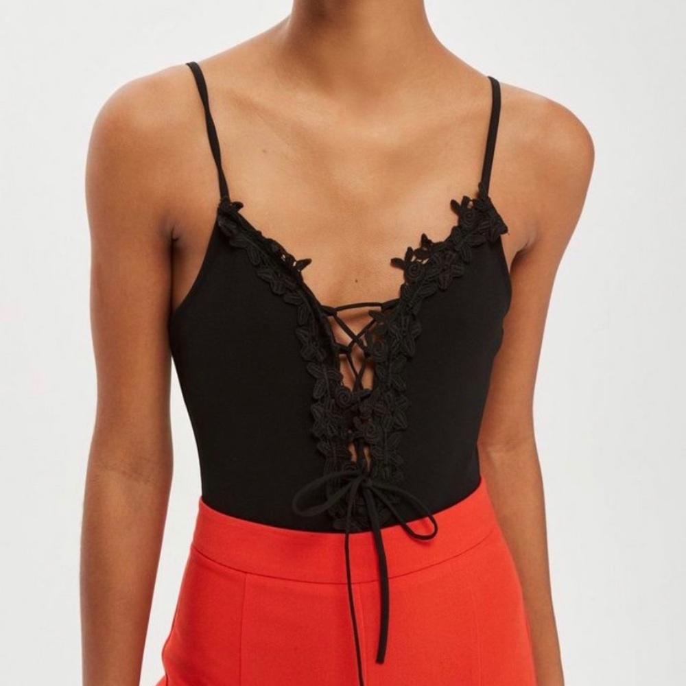Top shop floral tie up body suit (US 10)